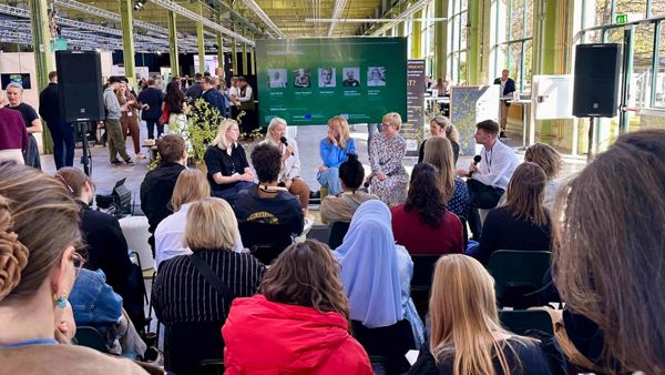 Debat på LOOP Forum 2026