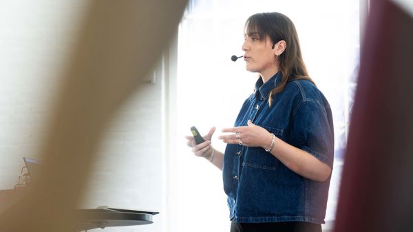 Møbelbranchen – Sådan Bruges AI Møbelseminar 2025 Camilla Roll Lund