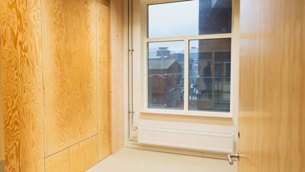 Bag Om Arkitekturen I Lifestyle Hub Aarhus Fag Med Fleksibel Skillevæg