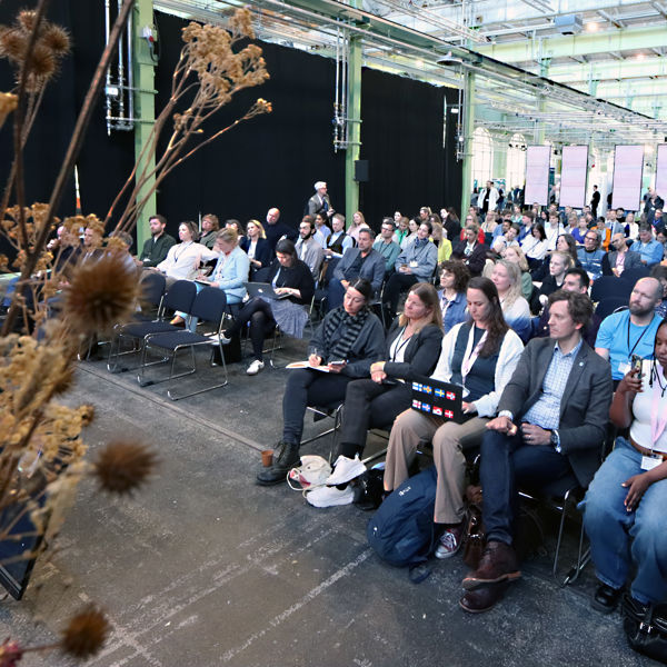 LOOP Forum 2025 Debat Collaboration Publikum 2