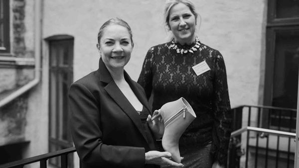 Høje Hæle, Høje Mål – Roccamore Vækster Med Erhvervsfremme Data To Business B&W 559