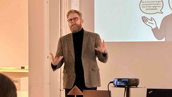 Ansvarlig Kommunikation I En Grøn Verden Steffen Max Høgh