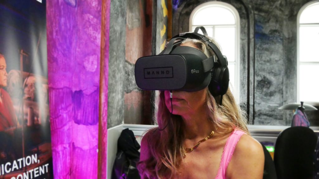 Virtual Reality-firmaet bidrog også med et 360-graders indblik i modeindustrien